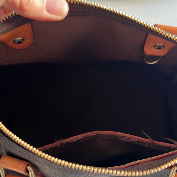 LV speedy bag 30 great condition - gently used with locks and dust bag. - Picture 9 of 10